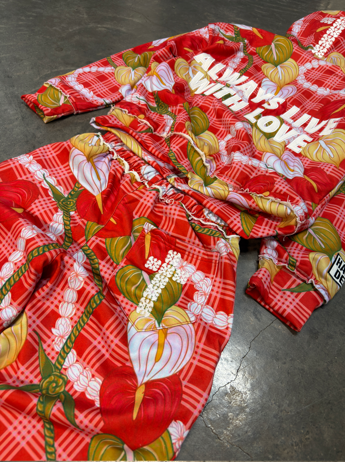 Palaka Antharium Sweats [ PRE ]