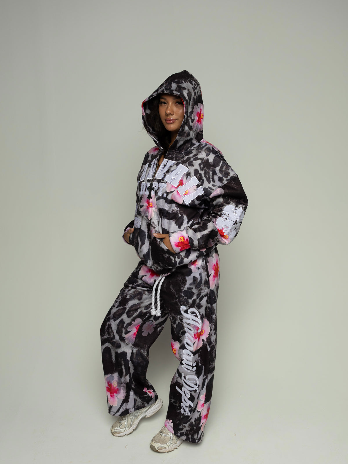 Hibiscus Mirage Leopard Sweats