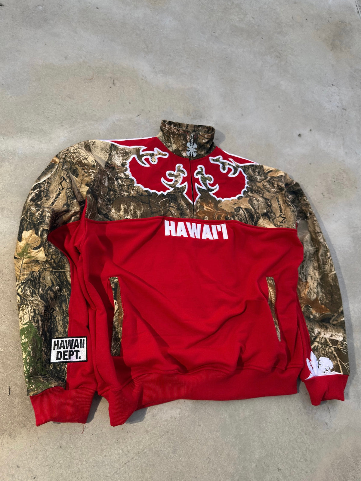 Red Real Tree Qt Zip