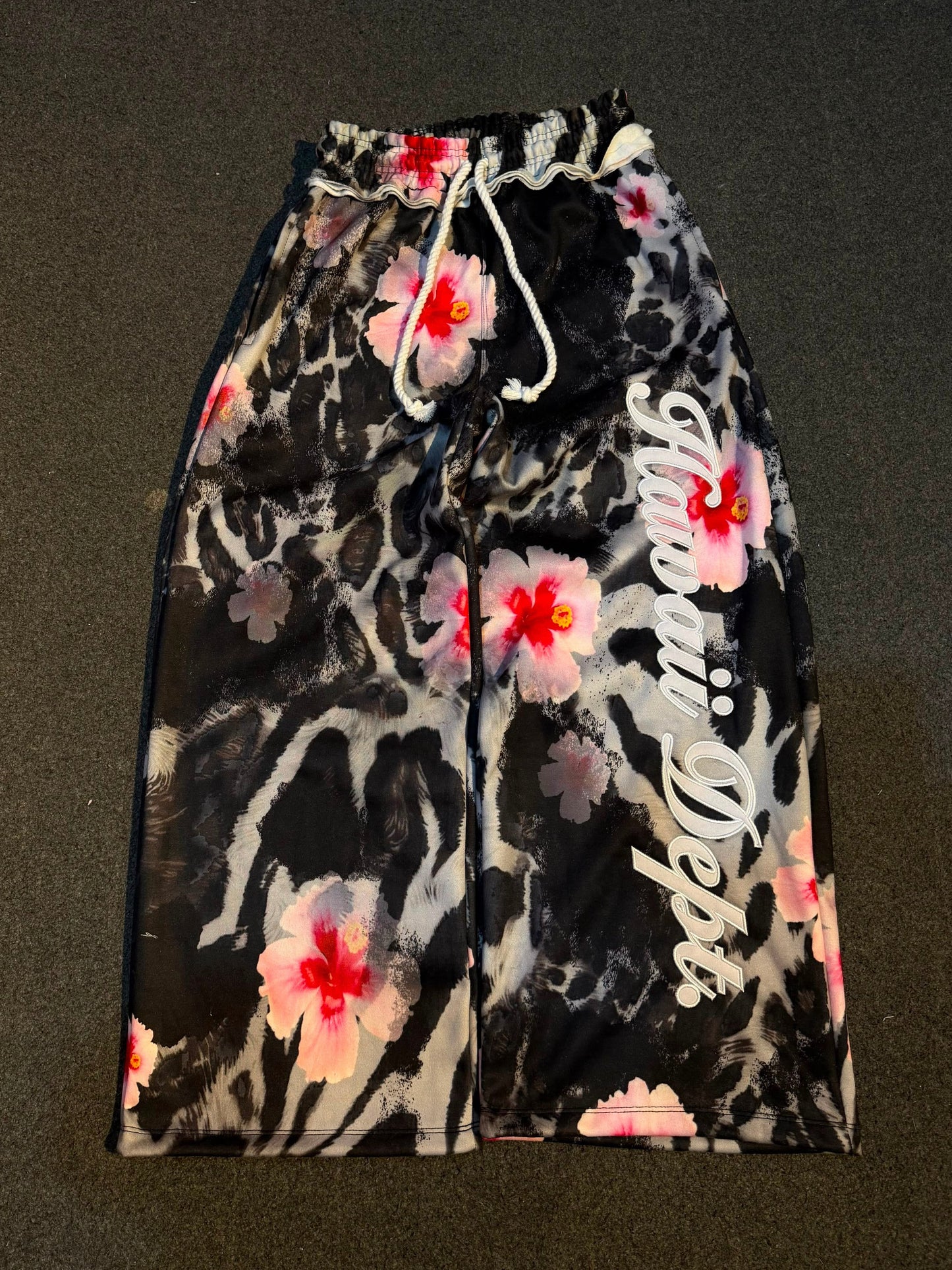 Hibiscus Mirage Leopard Sweats