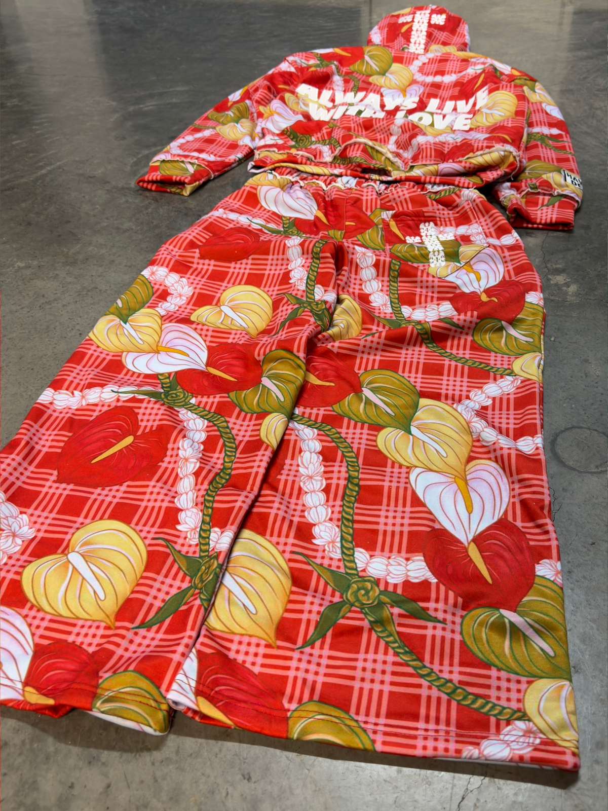 Palaka Antharium Sweats [ PRE ]