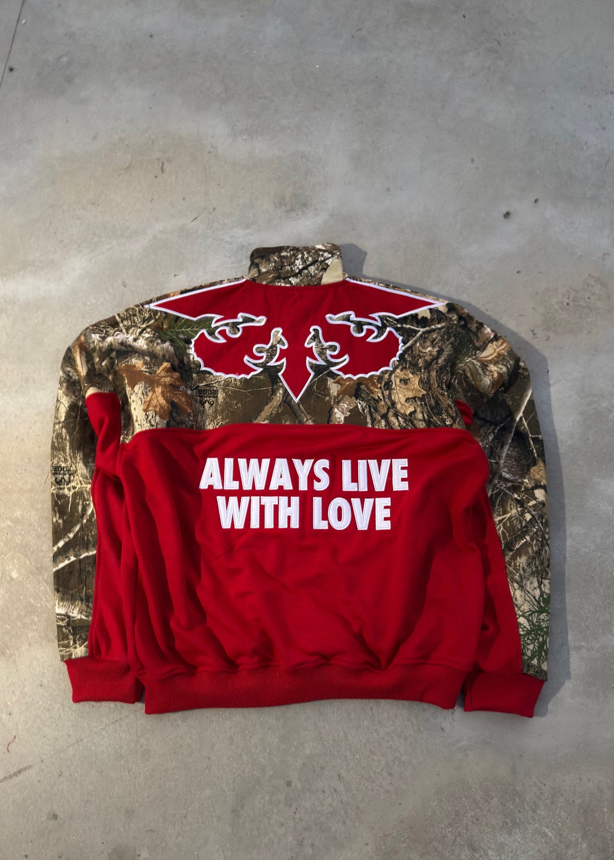 Red Real Tree Qt Zip
